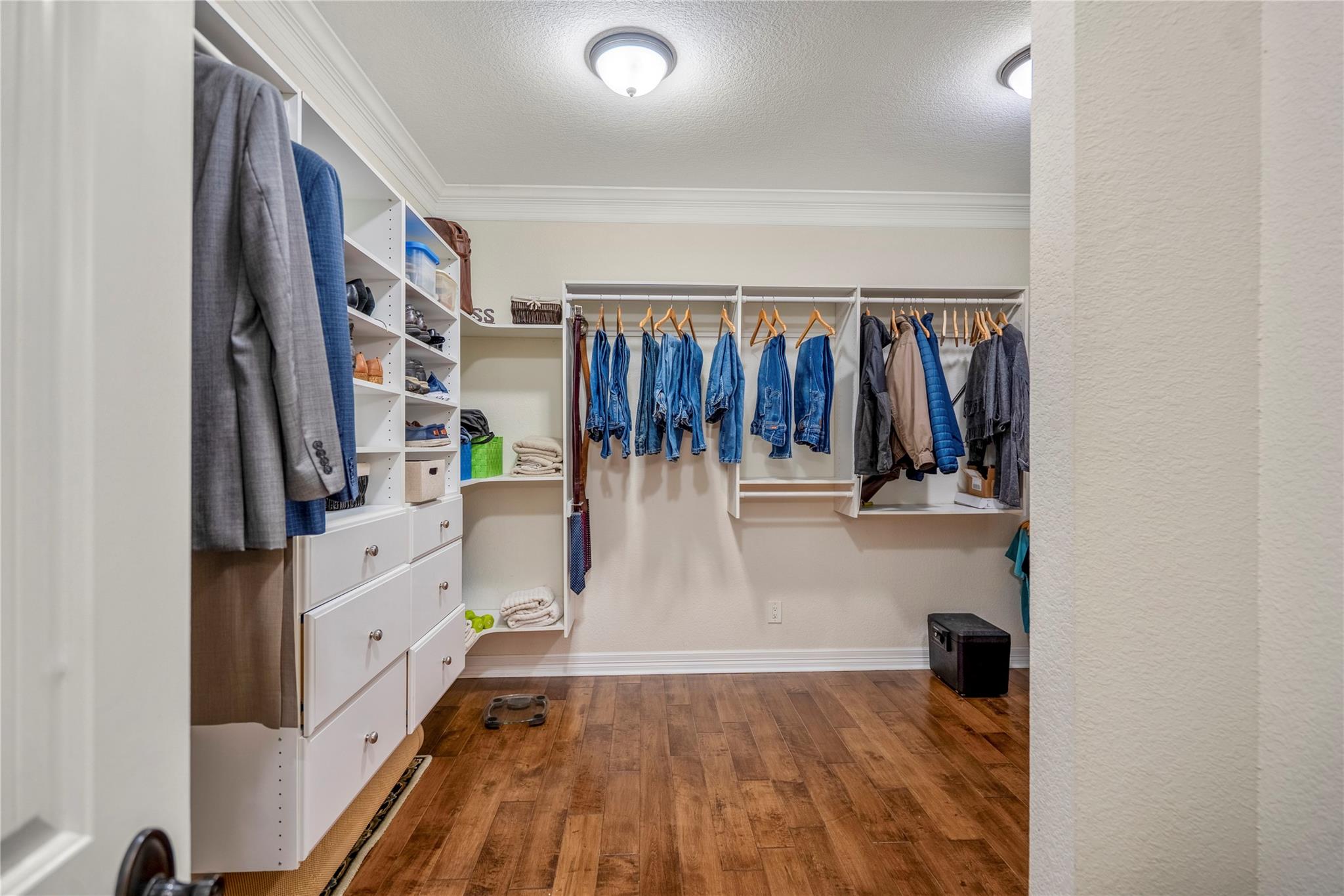 Cleveland, Texas, 77328, United States, 3 Bedrooms Bedrooms, ,3 BathroomsBathrooms,Residential,Forsale,1973440