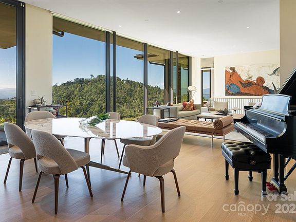 Asheville, North Carolina, 28804, United States, 4 Bedrooms Bedrooms, ,3 BathroomsBathrooms,Residential,Forsale,1986014