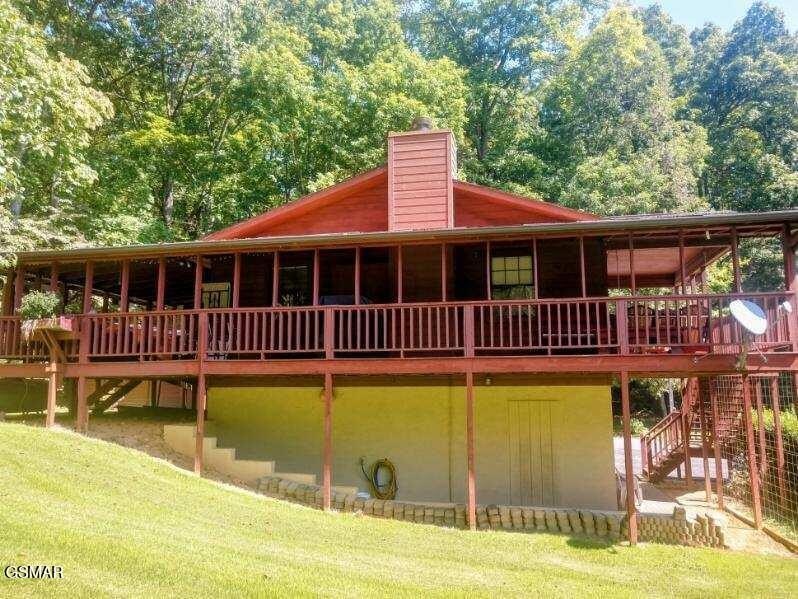 Sevierville, Tennessee, 37862, United States, 3 Bedrooms Bedrooms, ,4 BathroomsBathrooms,Residential,Forsale,1999462