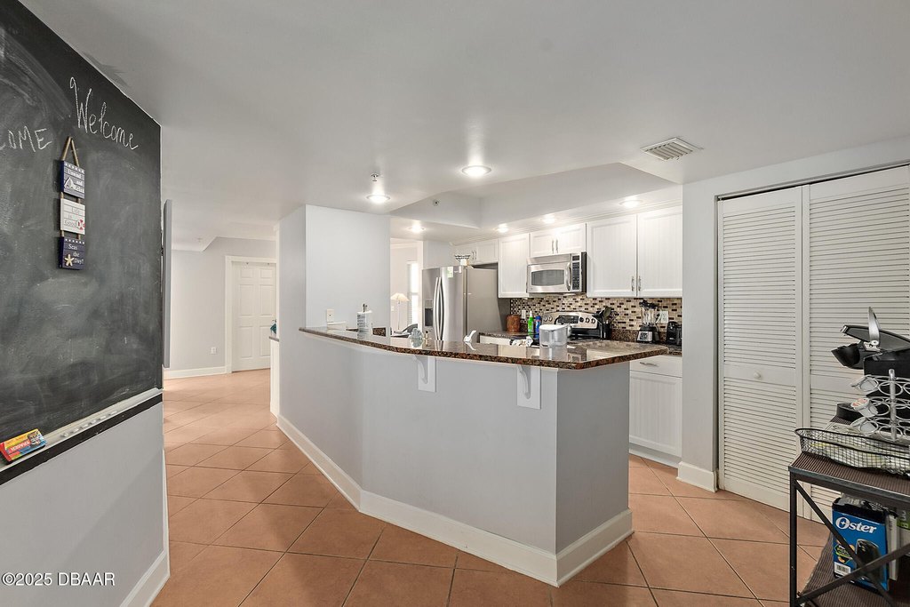 Daytona Beach Shores, Florida, 32118, United States, 3 Bedrooms Bedrooms, ,3 BathroomsBathrooms,Residential,Forsale,1990152