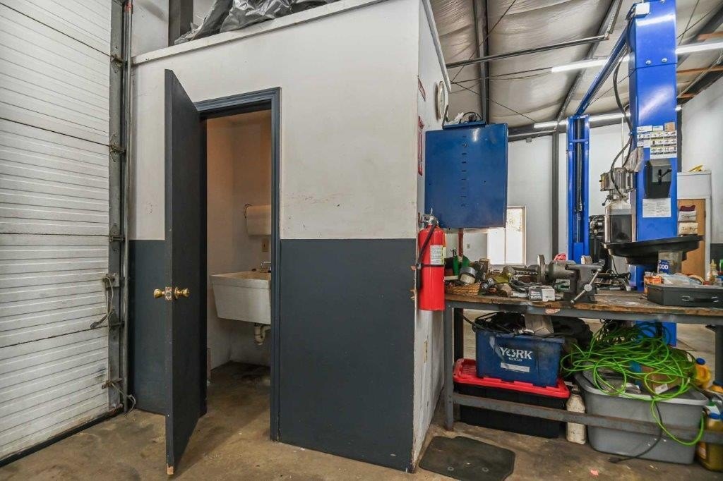 York, Maine, 03909, United States, ,Commercial,Forsale,2004711