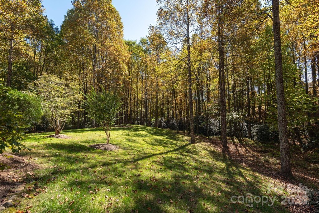 Flat Rock, North Carolina, 28731, United States, 3 Bedrooms Bedrooms, ,2.5 BathroomsBathrooms,Residential,Forsale,2004300