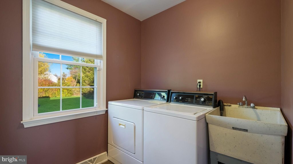 WARMINSTER, Pennsylvania, 18974, United States, 4 Bedrooms Bedrooms, ,3.5 BathroomsBathrooms,Residential,Forsale,1973392