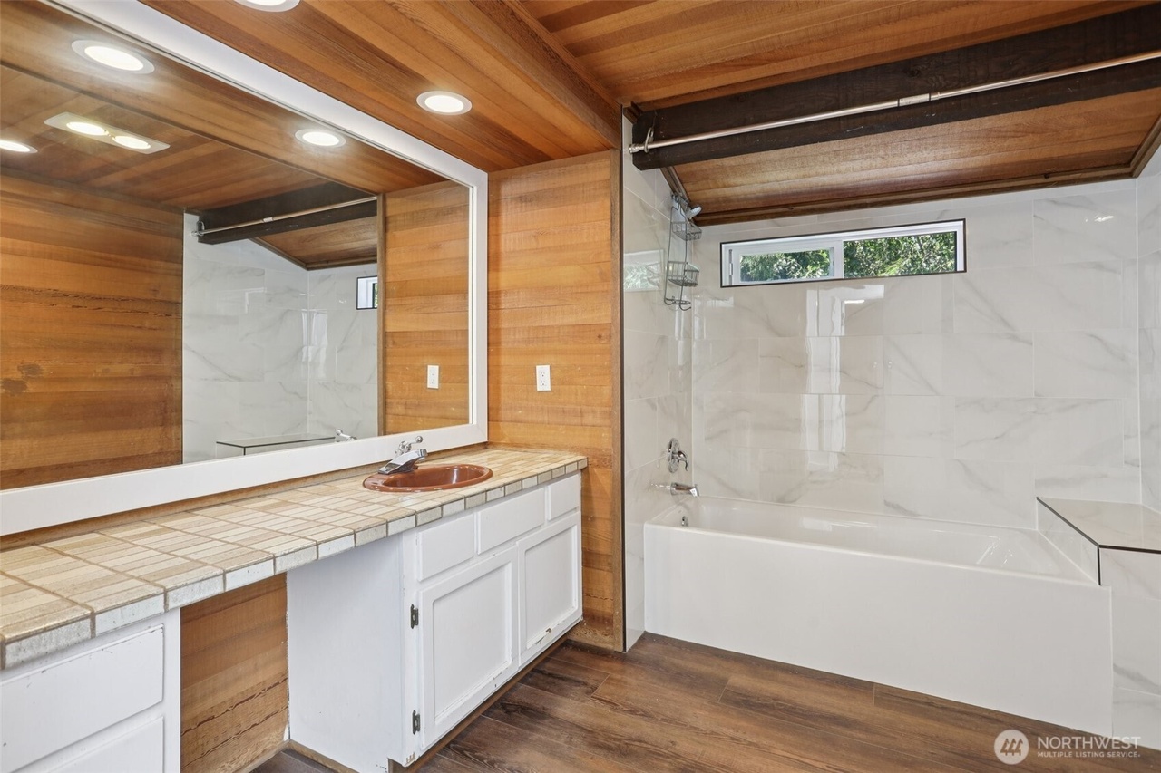 Granite Falls, Washington, 98252, United States, 3 Bedrooms Bedrooms, ,2 BathroomsBathrooms,Residential,Forsale,1990715