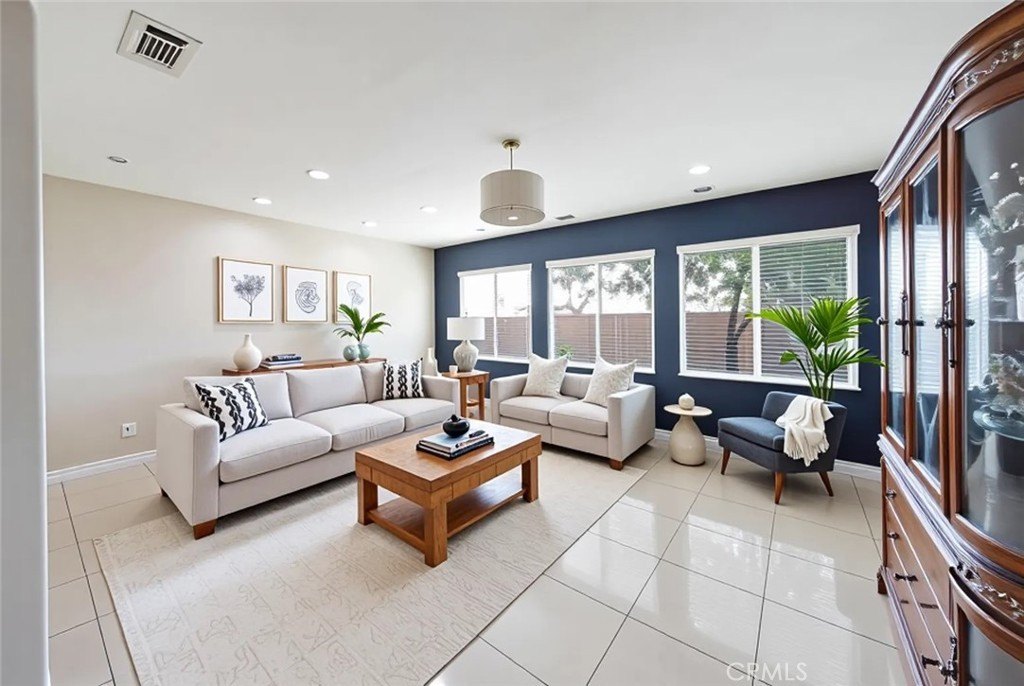 Winchester, California, 92596, United States, 5 Bedrooms Bedrooms, ,4 BathroomsBathrooms,Residential,Forsale,2004222