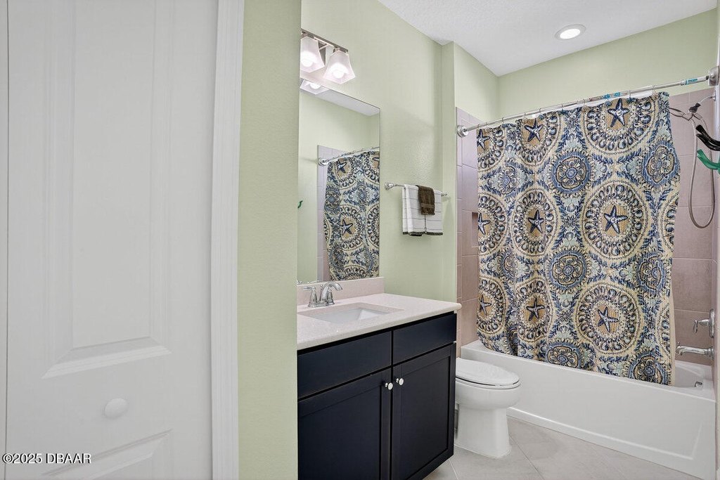 Daytona Beach, Florida, 32124, United States, 2 Bedrooms Bedrooms, ,2.5 BathroomsBathrooms,Residential,Forsale,1990148