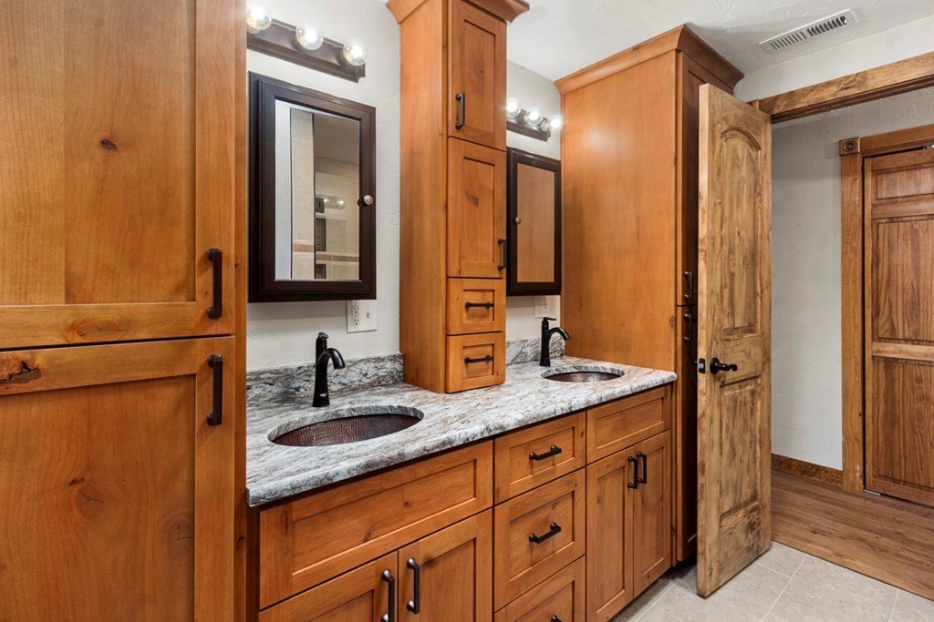 Cascade, Idaho, 83611, United States, 3 Bedrooms Bedrooms, ,2 BathroomsBathrooms,Residential,Forsale,1996718