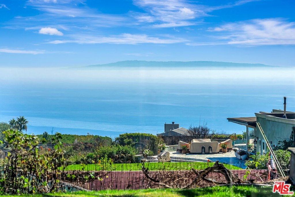 Malibu, California, 90265, United States, 4 Bedrooms Bedrooms, ,3 BathroomsBathrooms,Residential,Forsale,2001430