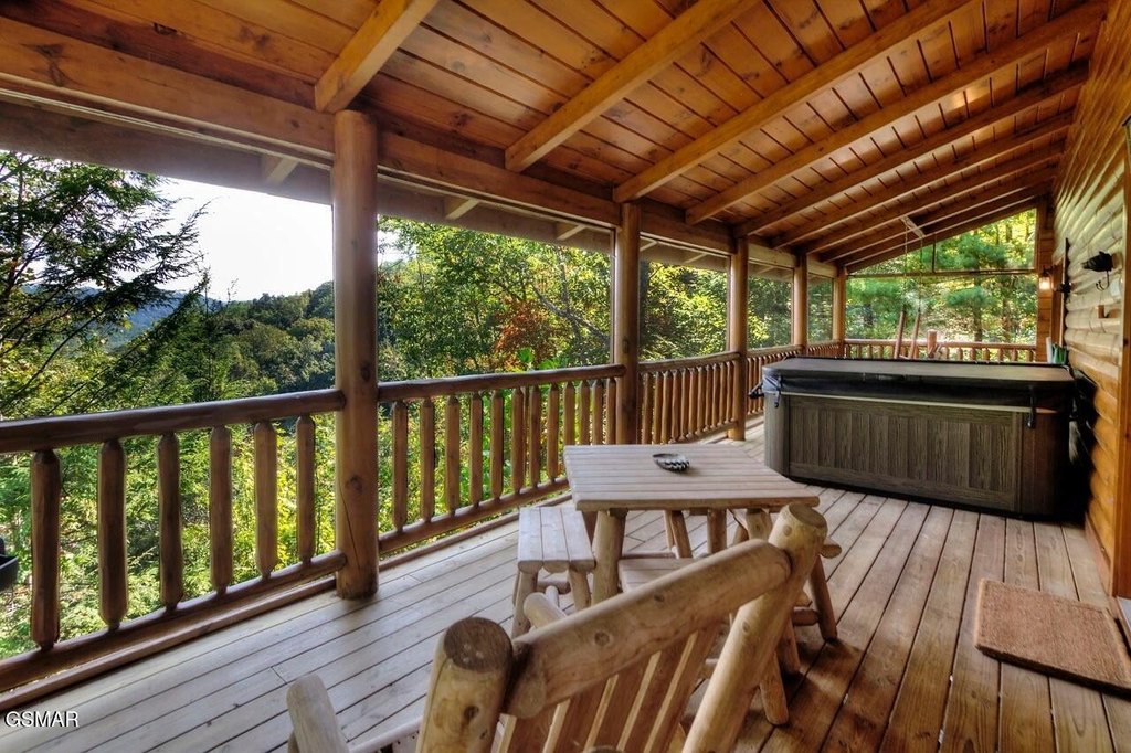 Sevierville, Tennessee, 37862, United States, 3 Bedrooms Bedrooms, ,2 BathroomsBathrooms,Residential,Forsale,1999446