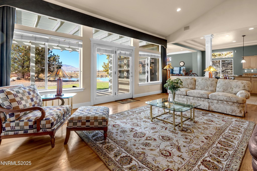 Reno, Nevada, 89502, United States, 3 Bedrooms Bedrooms, ,2.5 BathroomsBathrooms,Residential,Forsale,2004201