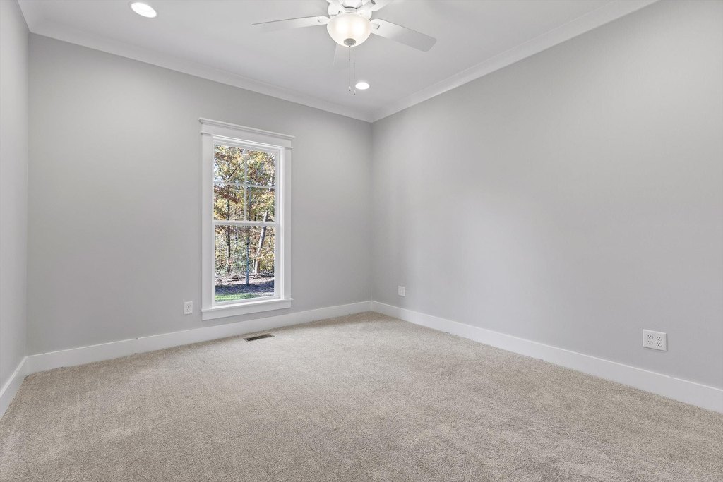 Soddy Daisy, Tennessee, 37379, United States, 4 Bedrooms Bedrooms, ,3.5 BathroomsBathrooms,Residential,Forsale,1995349