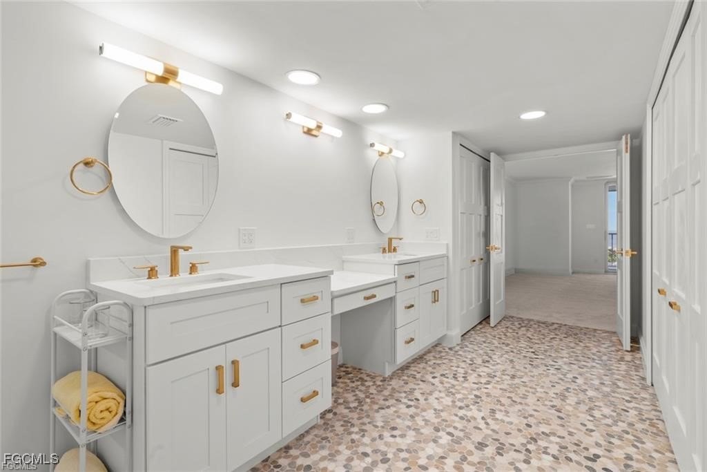 Sanibel, Florida, 33957, United States, 3 Bedrooms Bedrooms, ,3 BathroomsBathrooms,Residential,Forsale,1998644