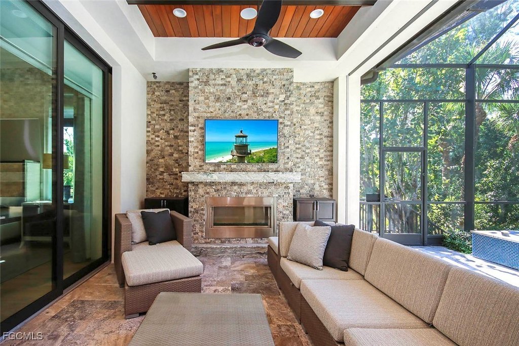 Sanibel, Florida, 33957, United States, 4 Bedrooms Bedrooms, ,4.5 BathroomsBathrooms,Residential,Forsale,2011599