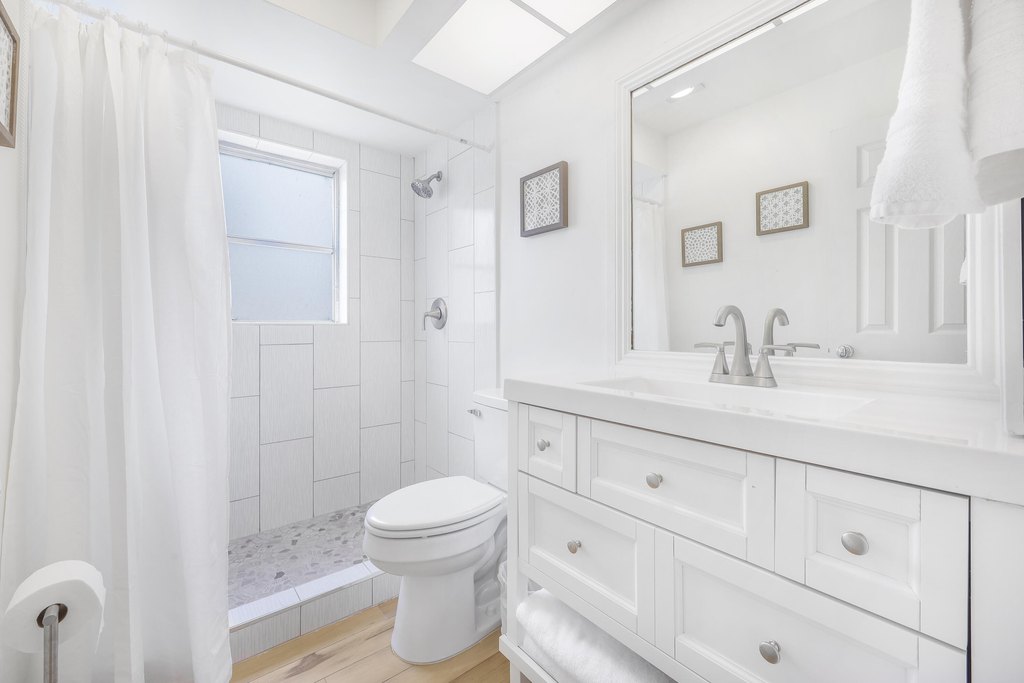 Marco Island, Florida, 34145, United States, 3 Bedrooms Bedrooms, ,2 BathroomsBathrooms,Residential,Forsale,1998630