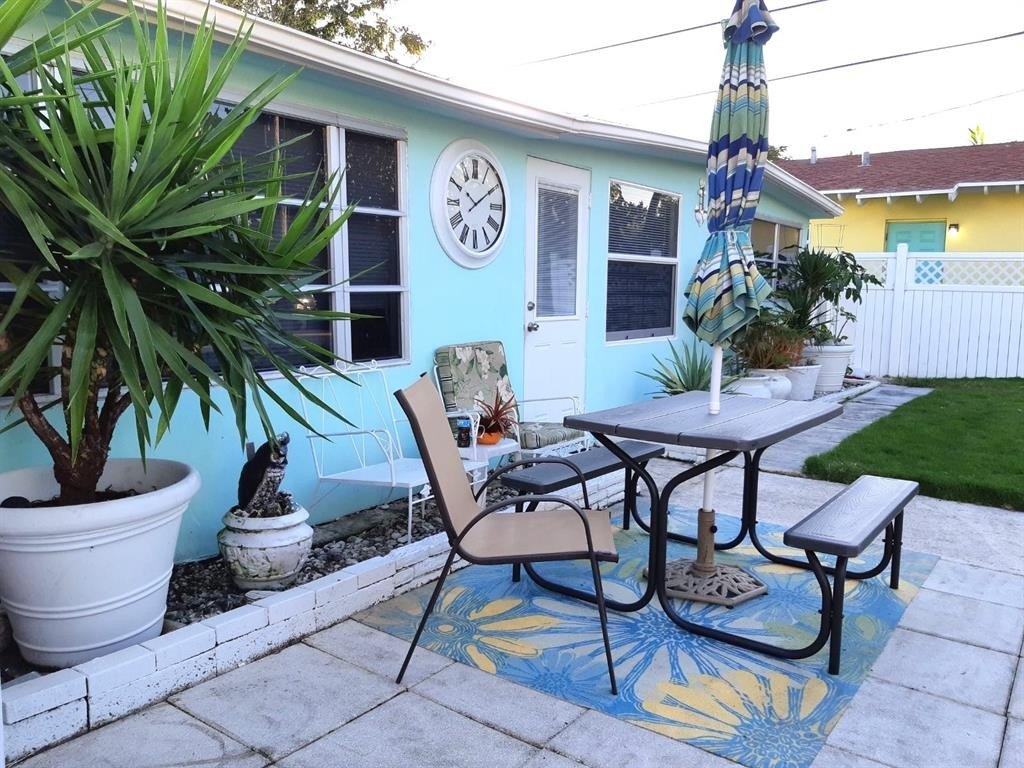 Pompano Beach, Florida, 33062, United States, 2 Bedrooms Bedrooms, ,1 BathroomBathrooms,Residential,Forsale,1994109