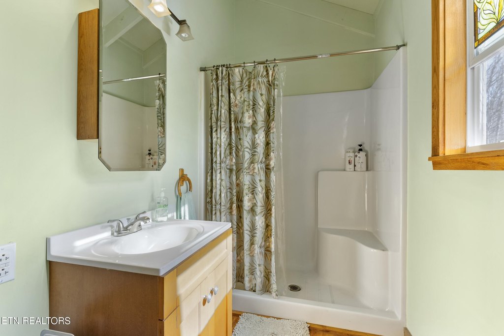 Lancing, Tennessee, 37770, United States, ,Land,Forsale,1999441