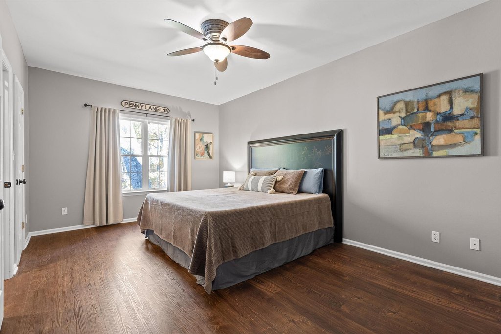 Signal Mountain, Tennessee, 37377, United States, 5 Bedrooms Bedrooms, ,3 BathroomsBathrooms,Residential,Forsale,2004663