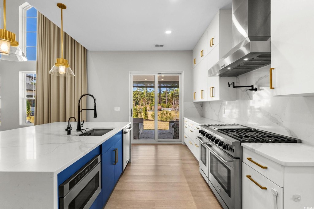 Myrtle Beach, South Carolina, 29577, United States, 5 Bedrooms Bedrooms, ,4.5 BathroomsBathrooms,Residential,Forsale,2008937