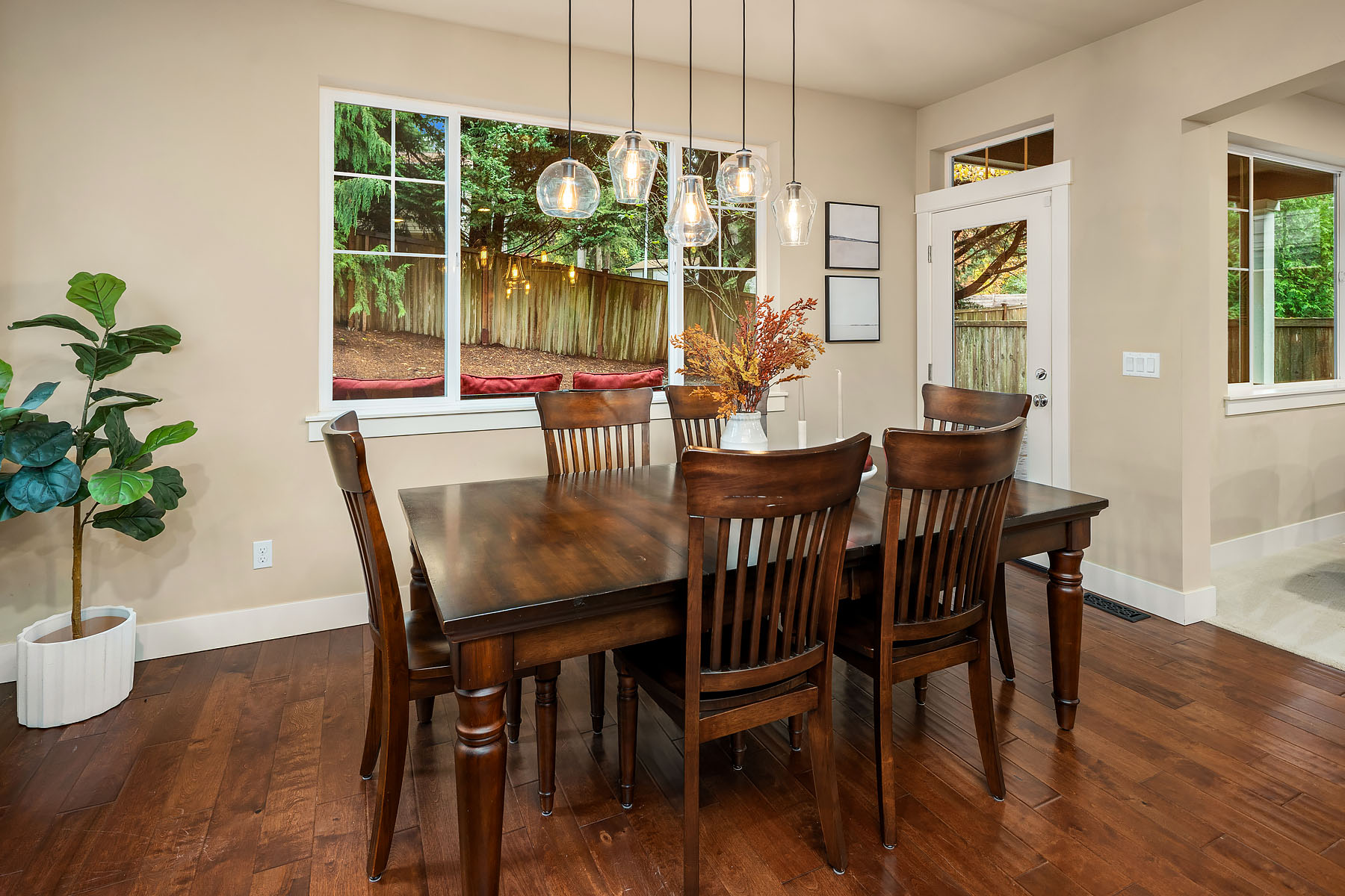 Bothell, Washington, 98021, United States, 4 Bedrooms Bedrooms, ,2 BathroomsBathrooms,Residential,Forsale,1990720