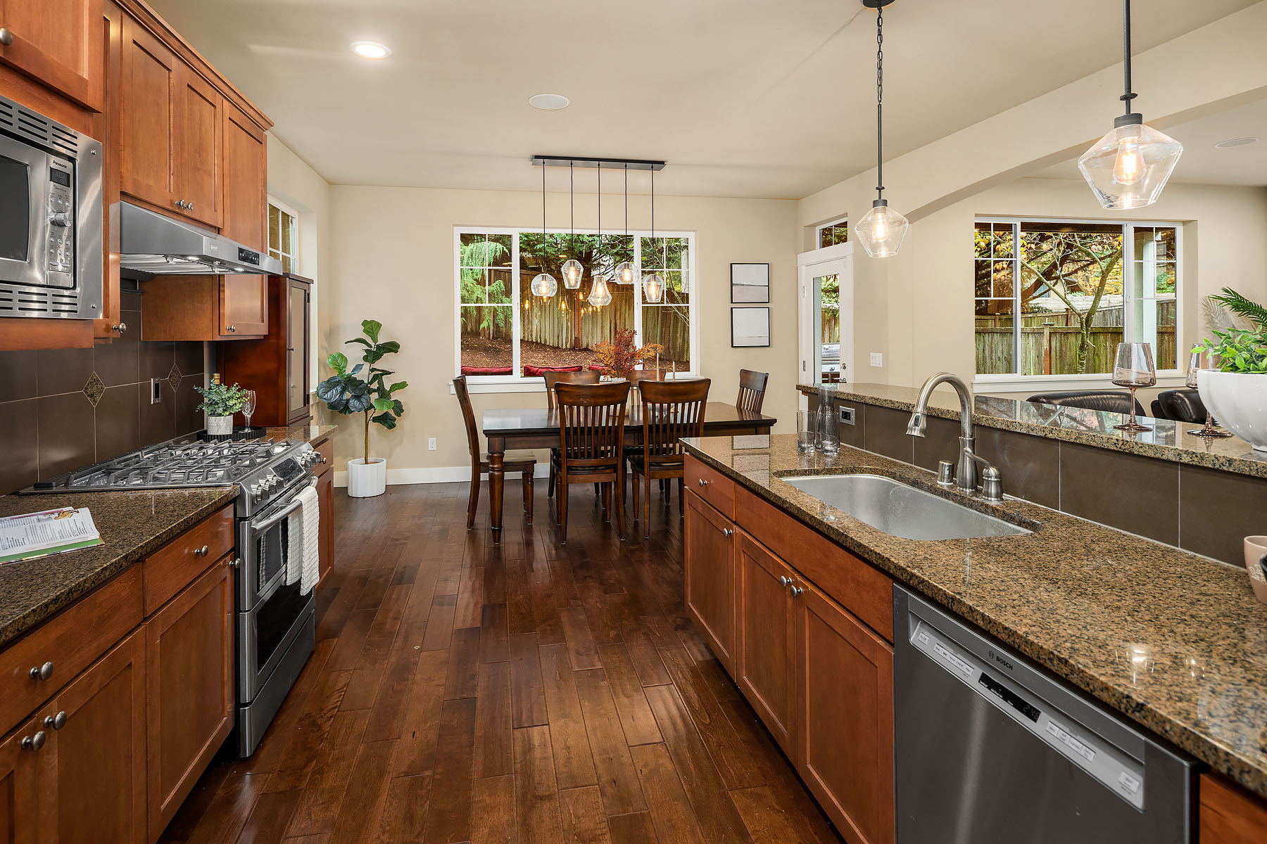 Bothell, Washington, 98021, United States, 4 Bedrooms Bedrooms, ,2 BathroomsBathrooms,Residential,Forsale,1990720