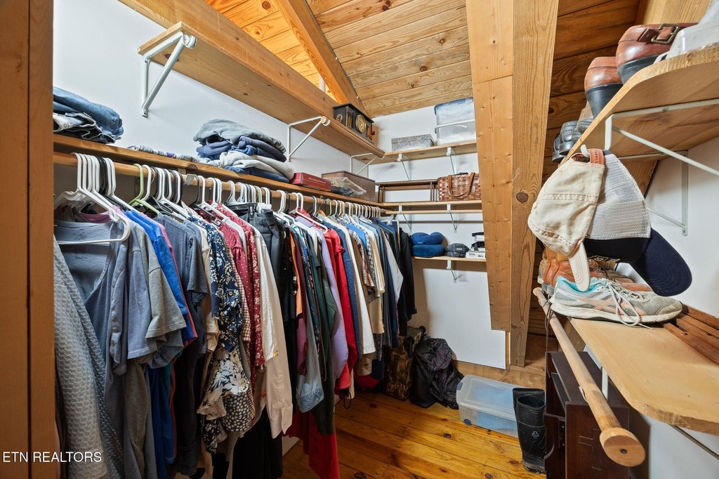 Crossville, Tennessee, 38572, United States, 3 Bedrooms Bedrooms, ,3 BathroomsBathrooms,Residential,Forsale,1996602