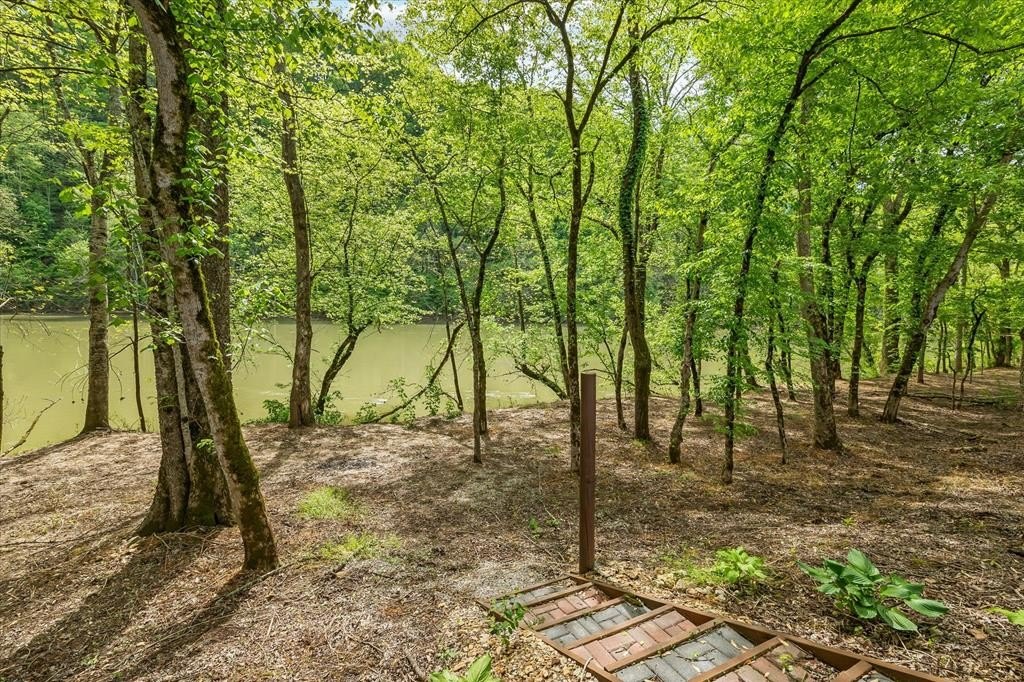 Celina, Tennessee, 38551, United States, 4 Bedrooms Bedrooms, ,2.5 BathroomsBathrooms,Residential,Forsale,1886012