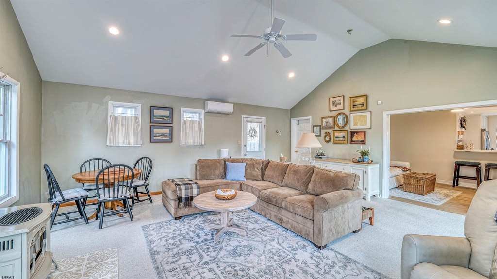 Somers Point, New Jersey, 08244, United States, 3 Bedrooms Bedrooms, ,2 BathroomsBathrooms,Residential,Forsale,1994155