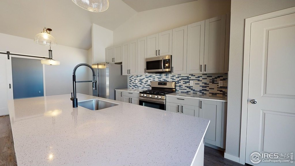 Hudson, Colorado, 80642, United States, 3 Bedrooms Bedrooms, ,2 BathroomsBathrooms,Residential,Forsale,2009194