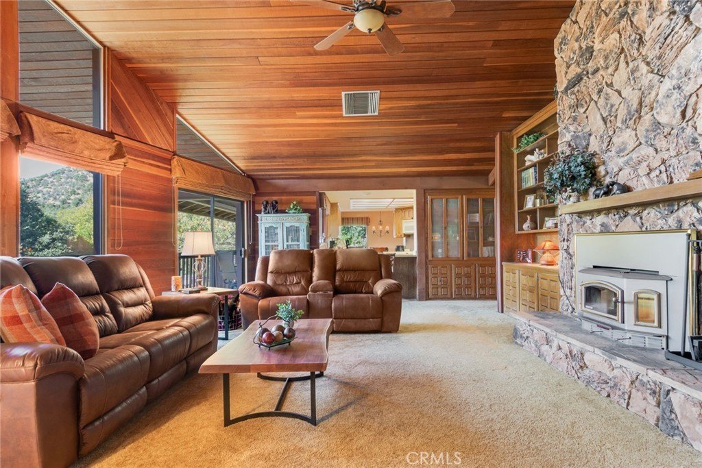 Oak Glen, California, 92399, United States, 4 Bedrooms Bedrooms, ,4.5 BathroomsBathrooms,Residential,Forsale,2004229