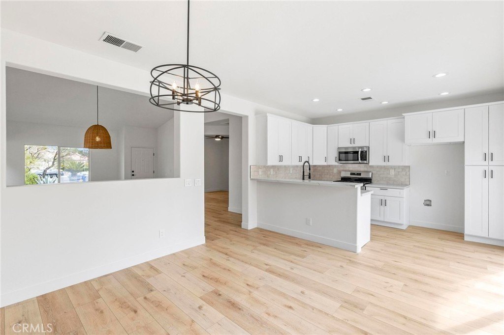 Palm Springs, California, 92262, United States, 3 Bedrooms Bedrooms, ,2 BathroomsBathrooms,Residential,Forsale,2004230