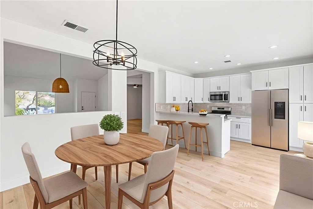 Palm Springs, California, 92262, United States, 3 Bedrooms Bedrooms, ,2 BathroomsBathrooms,Residential,Forsale,2004230