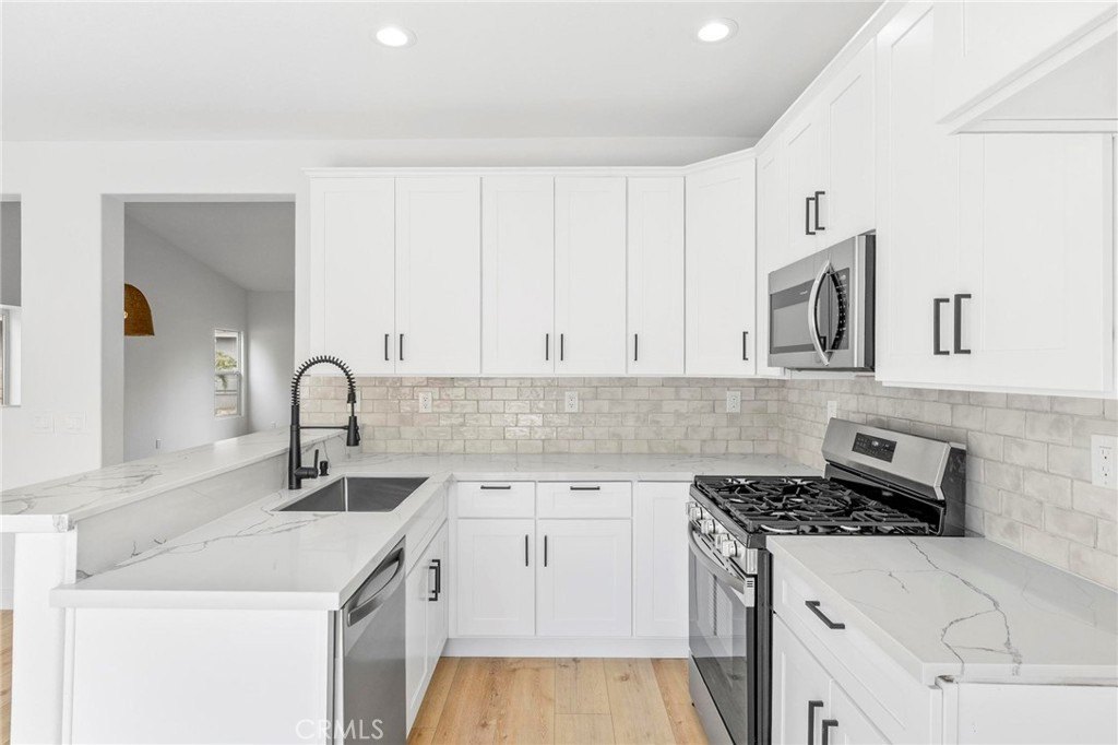 Palm Springs, California, 92262, United States, 3 Bedrooms Bedrooms, ,2 BathroomsBathrooms,Residential,Forsale,2004230