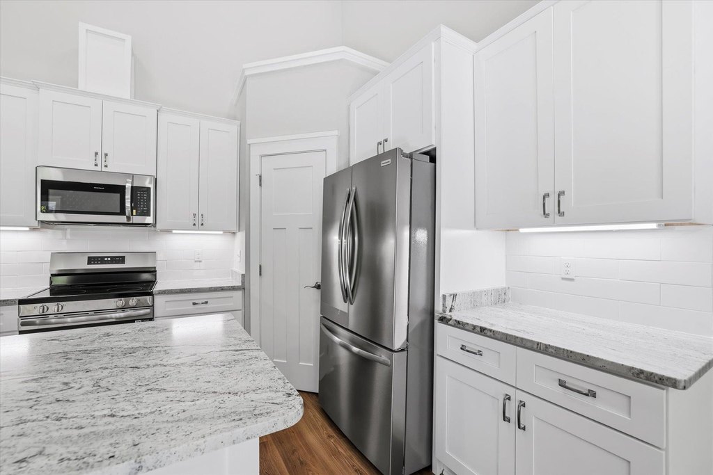 Tallahassee, Florida, 32312, United States, 5 Bedrooms Bedrooms, ,3.5 BathroomsBathrooms,Residential,Forsale,1995099