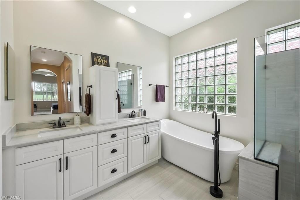 ESTERO, Florida, 33928, United States, 2 Bedrooms Bedrooms, ,2 BathroomsBathrooms,Residential,Forsale,2004789