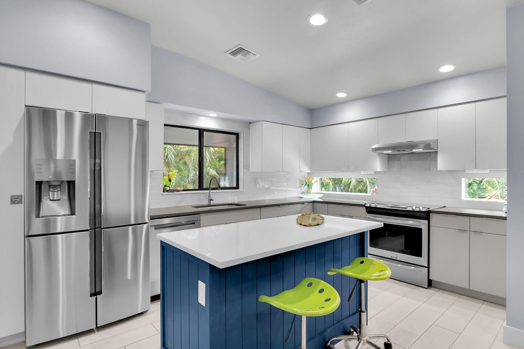 Marco Island, Florida, 34145, United States, 2 Bedrooms Bedrooms, ,2.5 BathroomsBathrooms,Residential,Forsale,2004762