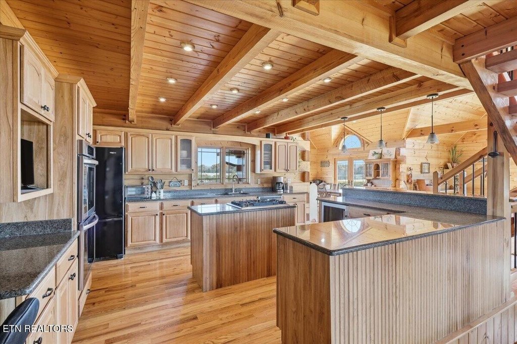 Greenback, Tennessee, 37742, United States, 3 Bedrooms Bedrooms, ,3.5 BathroomsBathrooms,Residential,Forsale,1999449