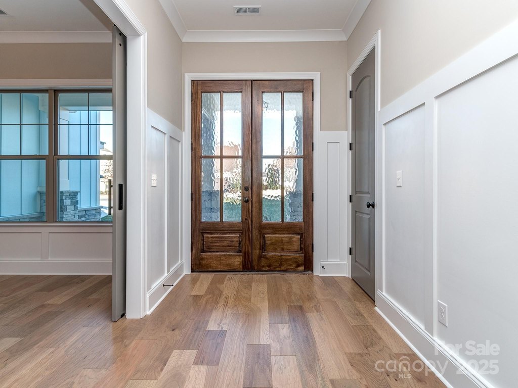 Tega Cay, South Carolina, 29708, United States, 5 Bedrooms Bedrooms, ,4.5 BathroomsBathrooms,Residential,Forsale,2007725