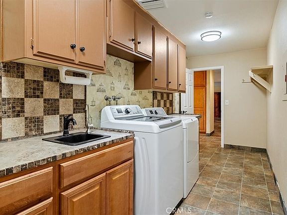 Paso Robles, California, 93446, United States, 4 Bedrooms Bedrooms, ,4 BathroomsBathrooms,Residential,Forsale,2009042