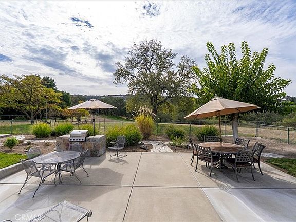 Paso Robles, California, 93446, United States, 4 Bedrooms Bedrooms, ,4 BathroomsBathrooms,Residential,Forsale,2009042