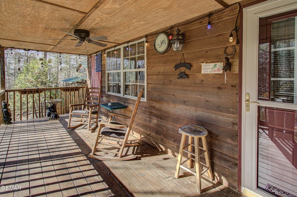 Gatlinburg, Tennessee, 37738, United States, 2 Bedrooms Bedrooms, ,2 BathroomsBathrooms,Residential,Forsale,1999455