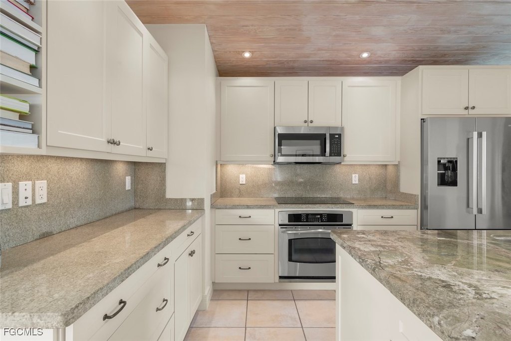 Sanibel, Florida, 33957, United States, 4 Bedrooms Bedrooms, ,4 BathroomsBathrooms,Residential,Forsale,1998632