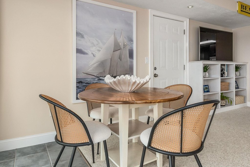 Hampton, New Hampshire, 03842, United States, 2 Bedrooms Bedrooms, ,2 BathroomsBathrooms,Residential,Forsale,2004706