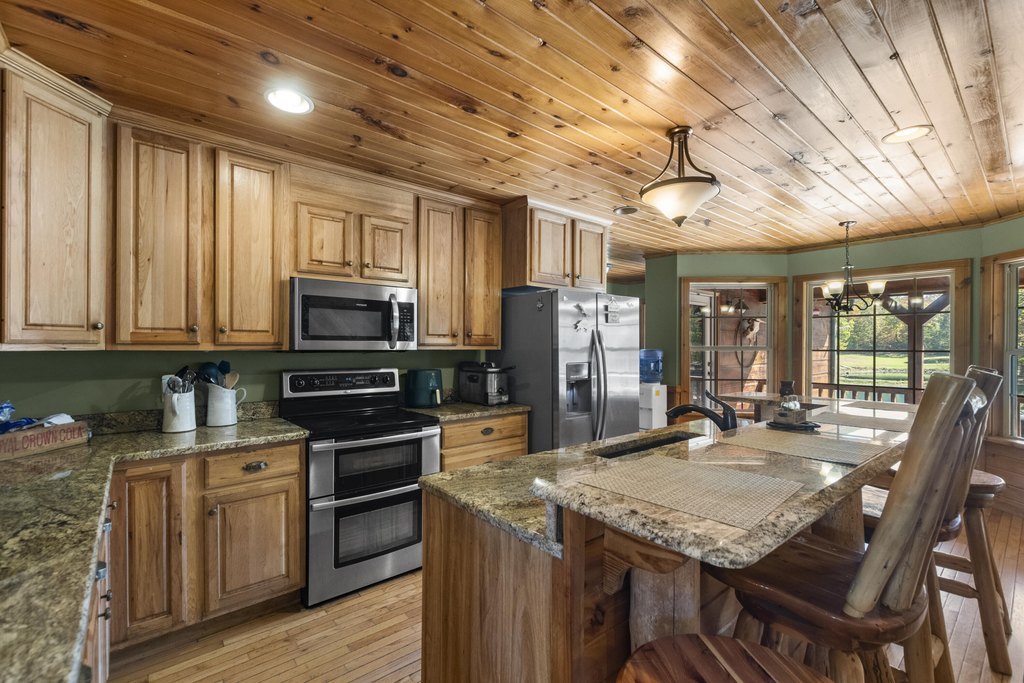 Ringgold, Georgia, 30736, United States, 3 Bedrooms Bedrooms, ,3.5 BathroomsBathrooms,Residential,Forsale,2004682