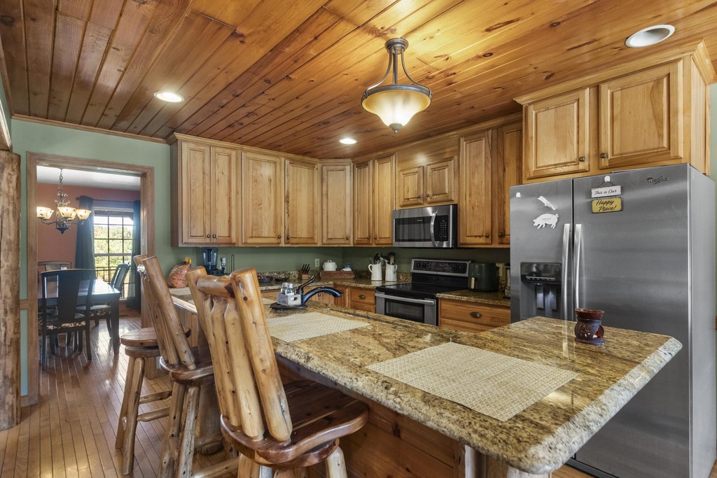 Ringgold, Georgia, 30736, United States, 3 Bedrooms Bedrooms, ,3.5 BathroomsBathrooms,Residential,Forsale,2004682