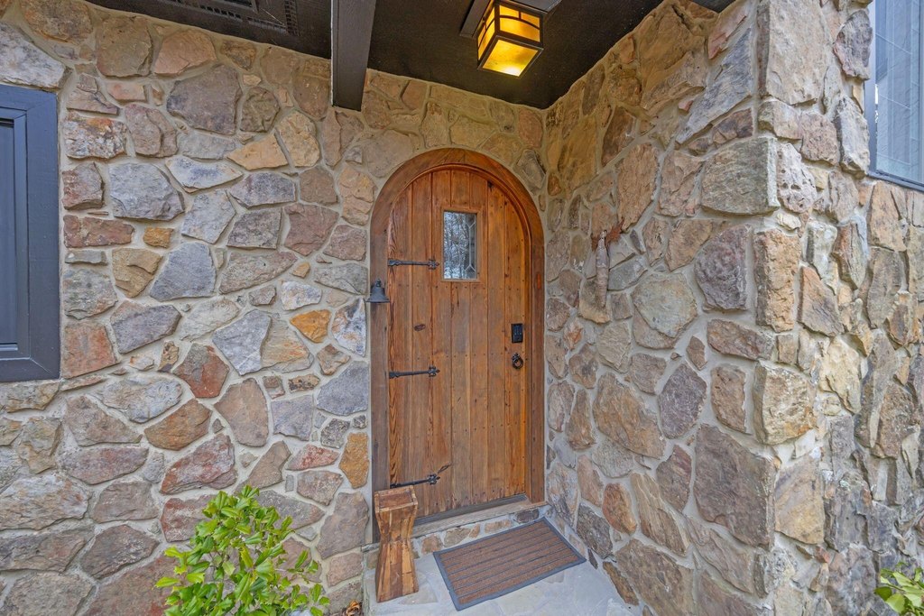 Rising Fawn, Georgia, 30738, United States, 2 Bedrooms Bedrooms, ,2 BathroomsBathrooms,Residential,Forsale,2004662