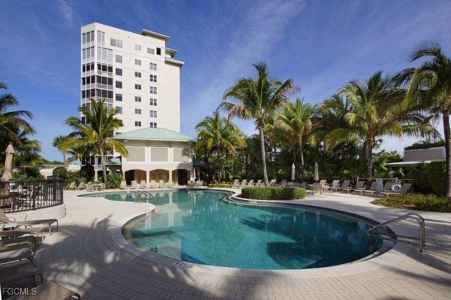 Fort Myers Beach, Florida, 33931, United States, 3 Bedrooms Bedrooms, ,2.5 BathroomsBathrooms,Residential,Forsale,2004815