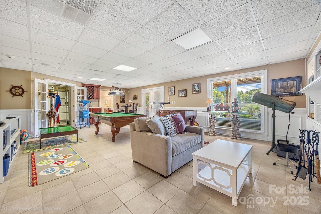 Clover, South Carolina, 29710, United States, 5 Bedrooms Bedrooms, ,7.5 BathroomsBathrooms,Residential,Forsale,2004572