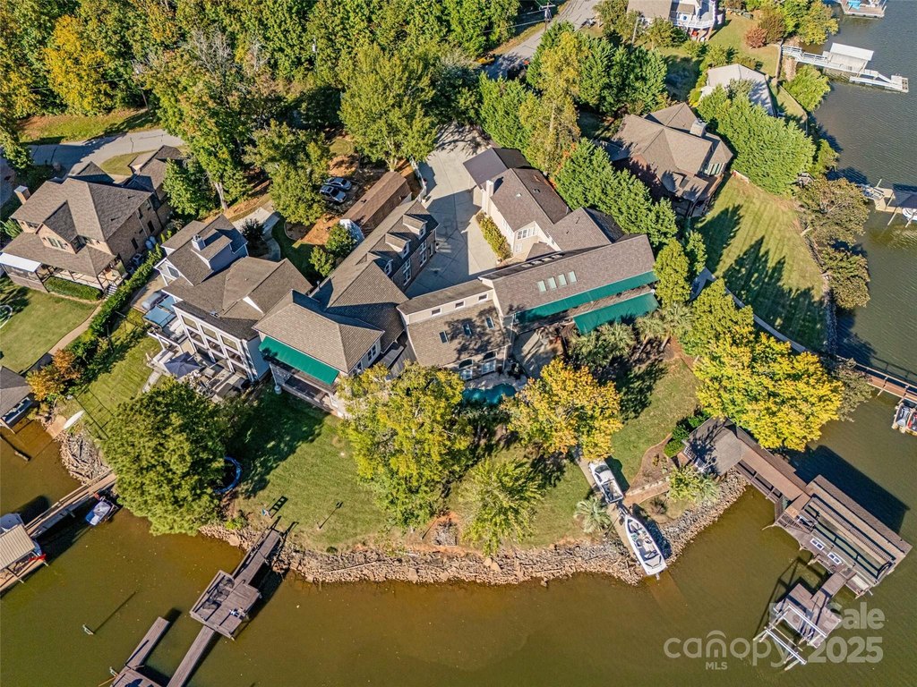 Clover, South Carolina, 29710, United States, 5 Bedrooms Bedrooms, ,7.5 BathroomsBathrooms,Residential,Forsale,2004572