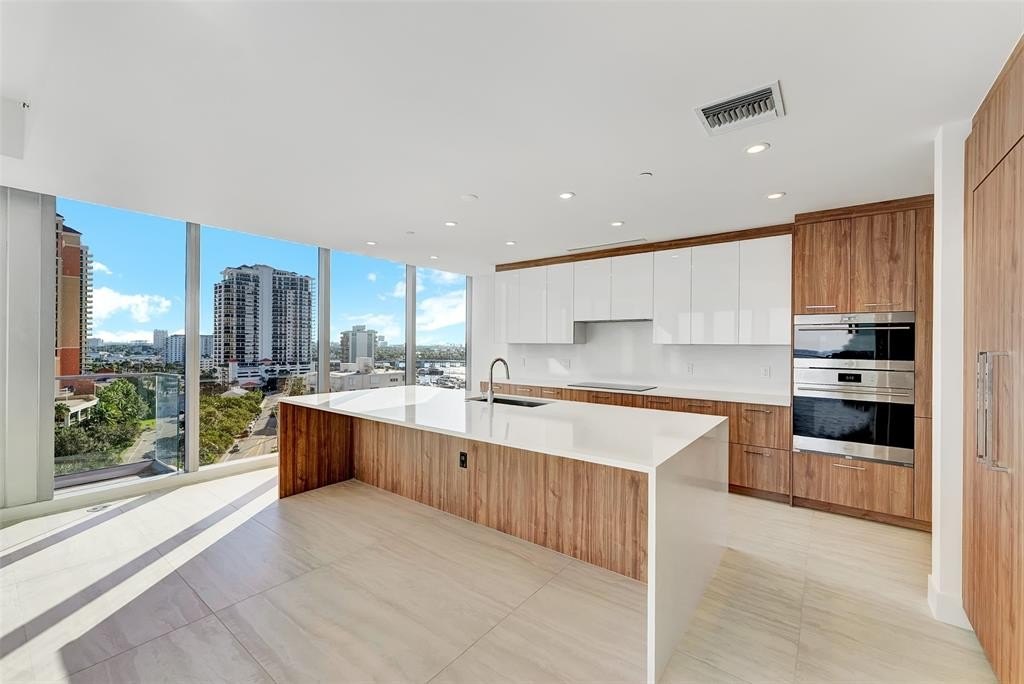 Fort Lauderdale, Florida, 33304, United States, 4 Bedrooms Bedrooms, ,3.5 BathroomsBathrooms,Residential,Forsale,2004503