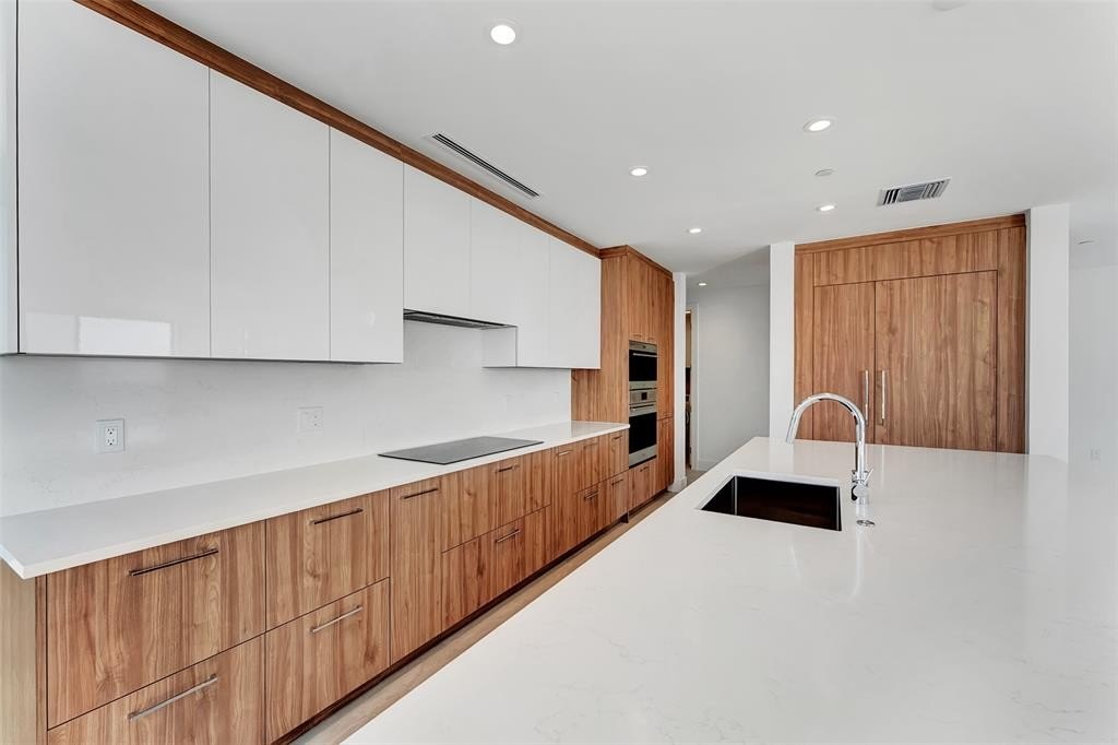 Fort Lauderdale, Florida, 33304, United States, 4 Bedrooms Bedrooms, ,3.5 BathroomsBathrooms,Residential,Forsale,2004503